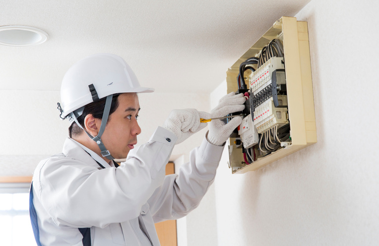 正社員として採用 | 川口市で電気工事の求人なら橋田電気株式会社